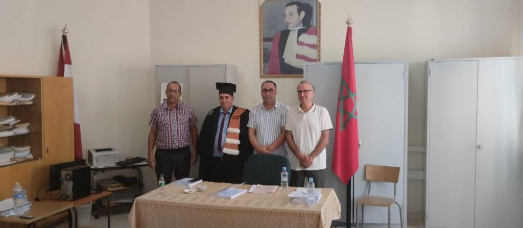 تهنئة الأستاذ يحيى تيفاوي لمناقشة رسالة الماستر في الديناميات الجديدة لحقوق الإنسان 3 IMG 20240720 WA0055
