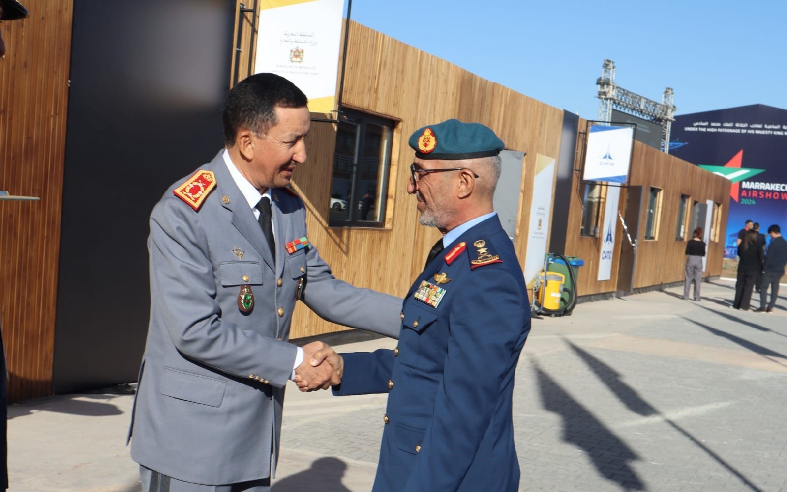 Strengthening-military-cooperation-between-Morocco-and-the-Emirates-on-the-sidelines-of-Marrakech-Air-Show-2024 (2) Strengthening military cooperation between Morocco and the Emirates on the sidelines of Marrakech Air Show 2024 2