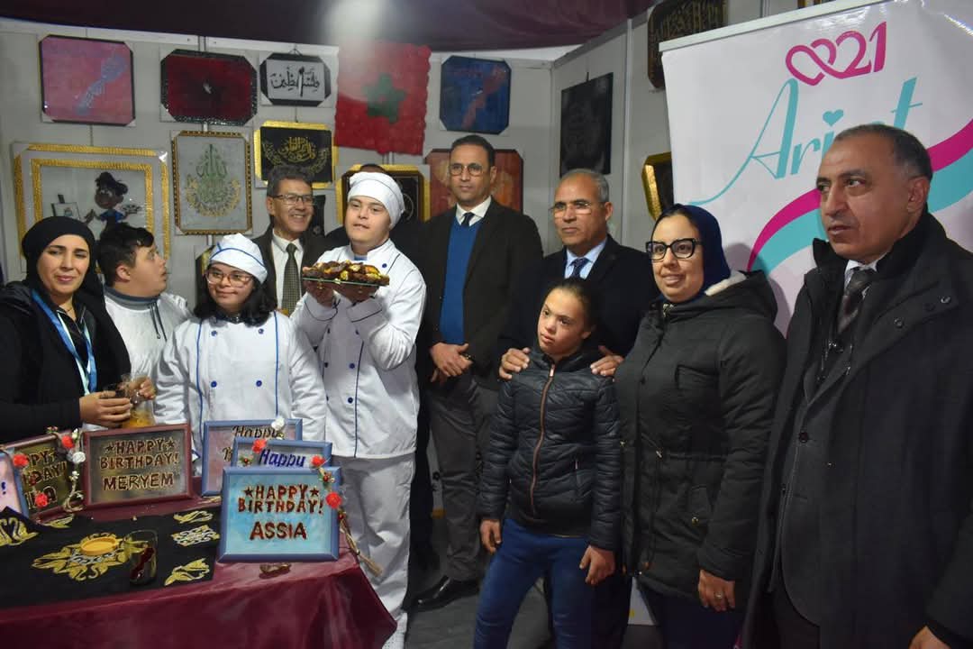زيارة ميدانية لأروقة المعرض الجهوي للصناعة التقليدية بوجدة 12 FB IMG 1735729383319