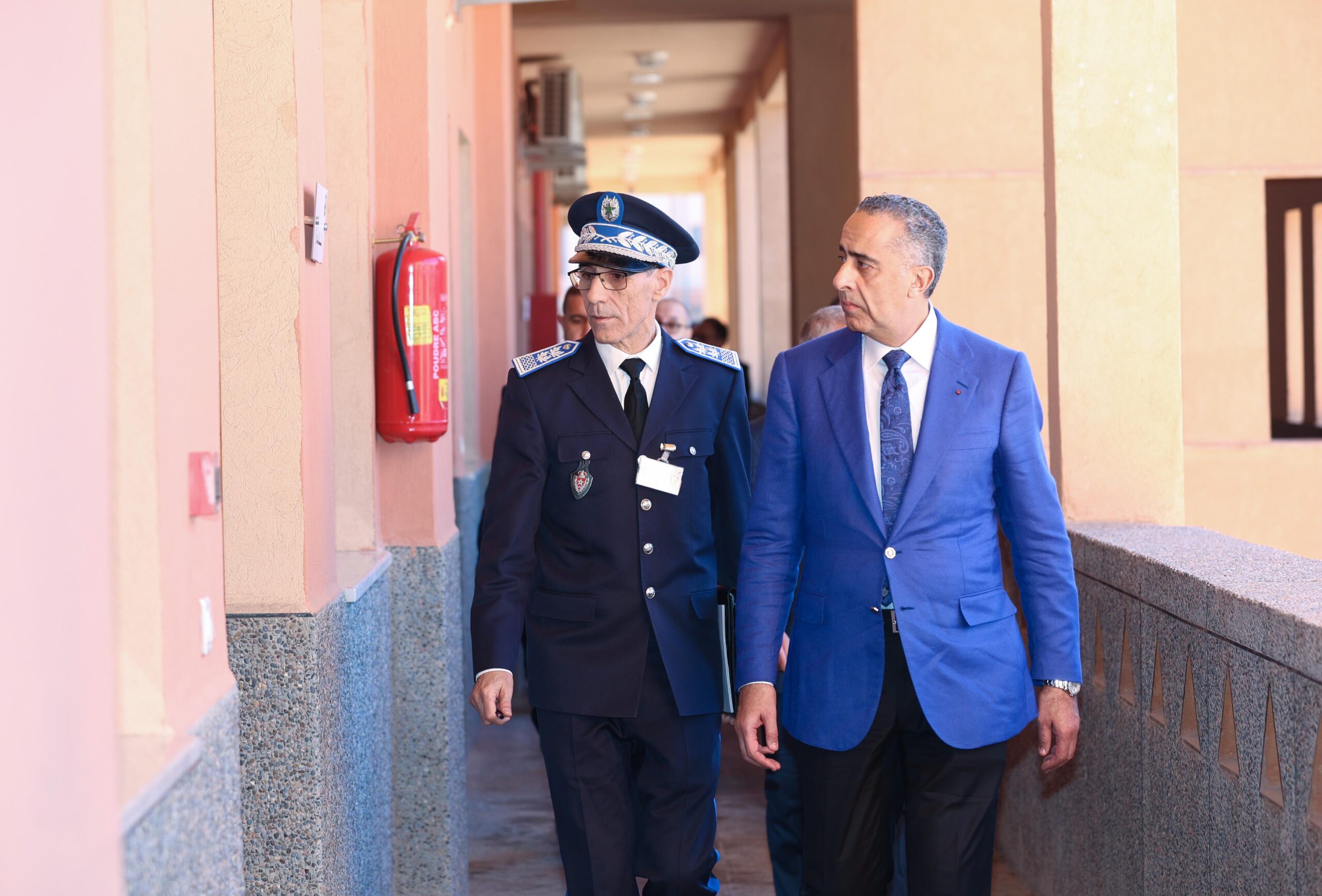 افتتاح مدرسة لتكوين حراس الأمن بمراكش.. بنية جديدة لدعم منظومة التكوين الشرطي 2 IMG 20250111 WA0033 scaled