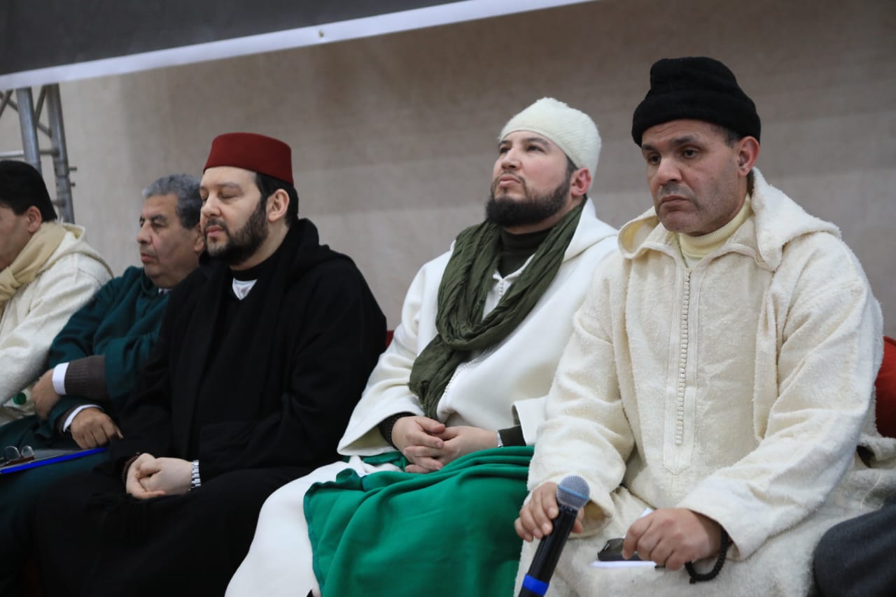 الذكرى الثامنة لوفاة سيدي حمزة القادري بودشيش… استمرارية رسالة التصوف المعتدل وتجديد العهد 2 IMG 20250120 WA0139