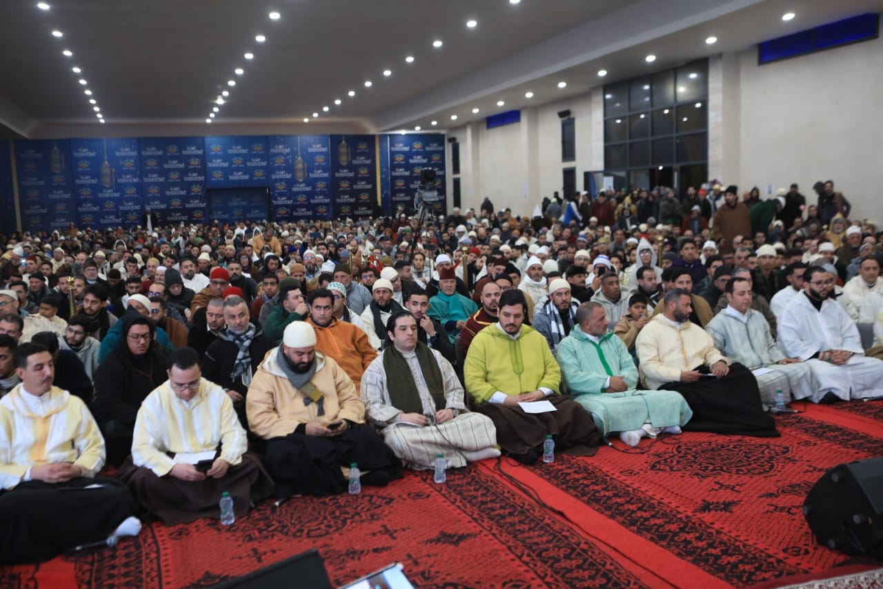 الذكرى الثامنة لوفاة سيدي حمزة القادري بودشيش… استمرارية رسالة التصوف المعتدل وتجديد العهد 3 IMG 20250120 WA0140