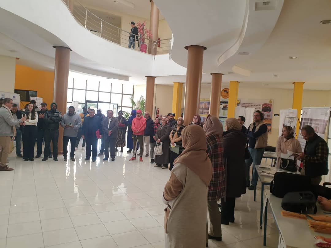 وجدة... جمعية ACODEC تنظّم يومًا مفتوحًا لتعزيز إدماج المهاجرين في سوق العمل 3 FB IMG 1740606746795