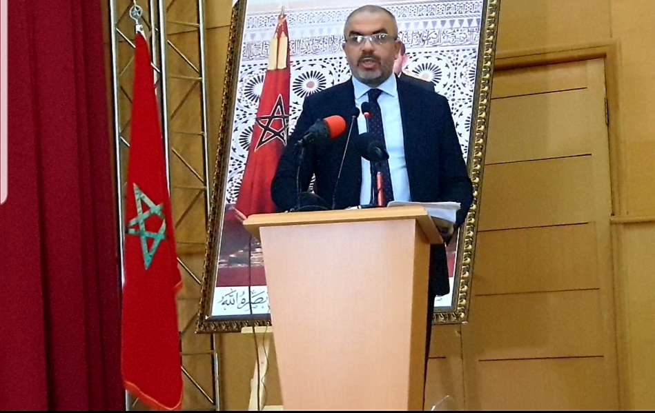 وجدة... رئيس مركز الدراسات والبحوث الإنسانية والاجتماعية بوجدة الدكتور سمير بودينار كلمة افتتاحية بمناسبة تدشين الجناح الجديد للمكتبة تخليداً لذكرى الأستاذين بنشريفة ودندش 1 IMG 20250226 WA0276