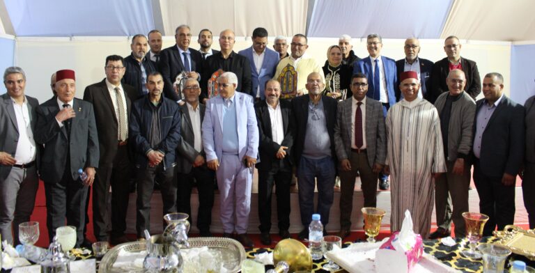 ساحة المسيرة بتاوريرت تحتضن افتتاح المعرض الجهوي للصناعة التقليدية في جو احتفالي بهيج 5 IMG 20250223 161005