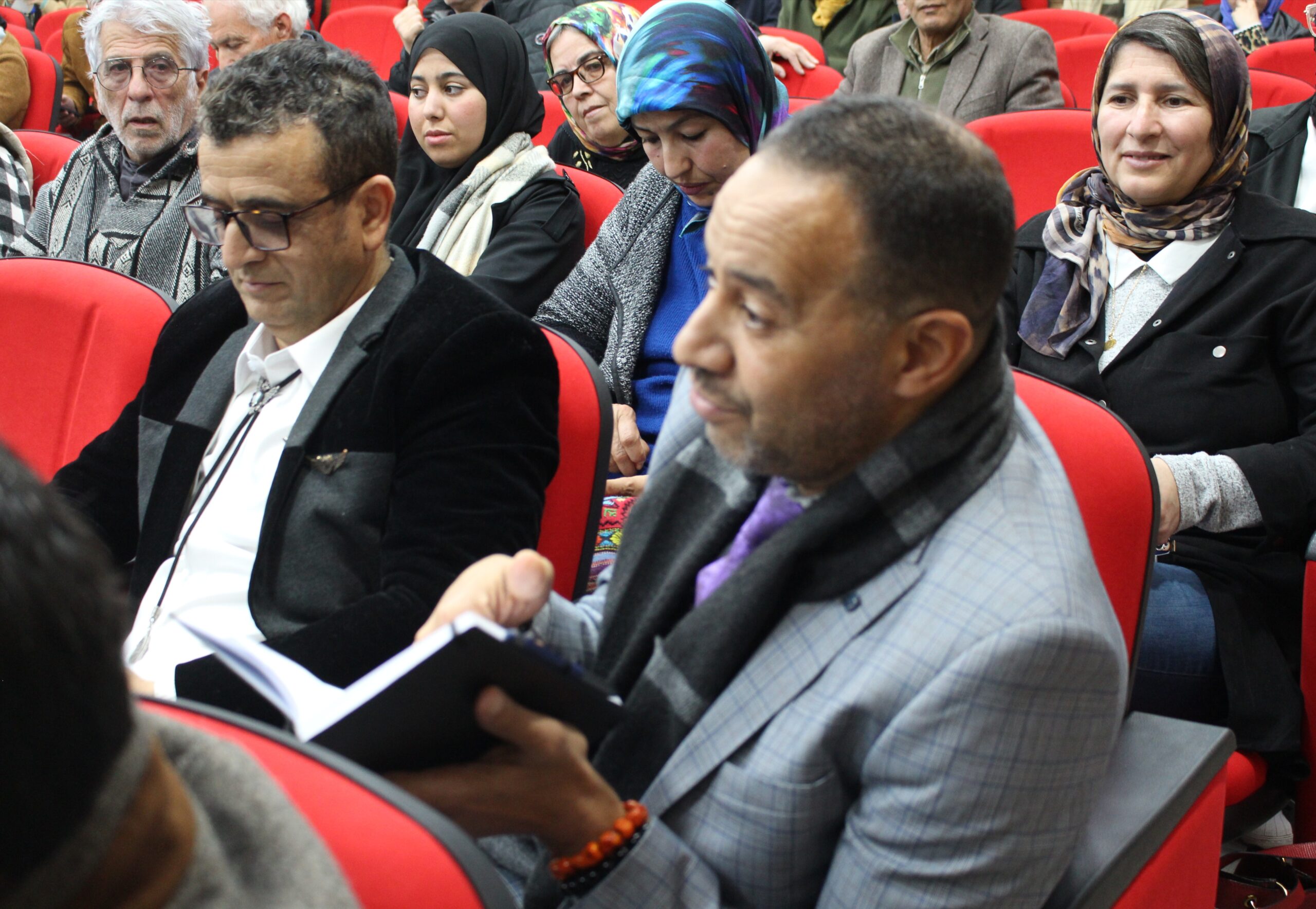 حفل تكريم الأستاذ بنيونس بنقدور بكلية الآداب والعلوم الإنسانية بوجدة 12 IMG 20250226 081019 scaled