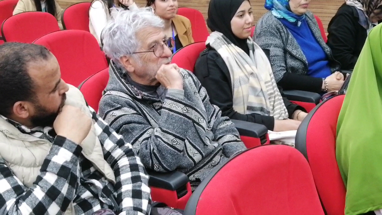 حفل تكريم الأستاذ بنيونس بنقدور بكلية الآداب والعلوم الإنسانية بوجدة 6 Videoframe 20250226 082147 com.huawei.himovie.overseas