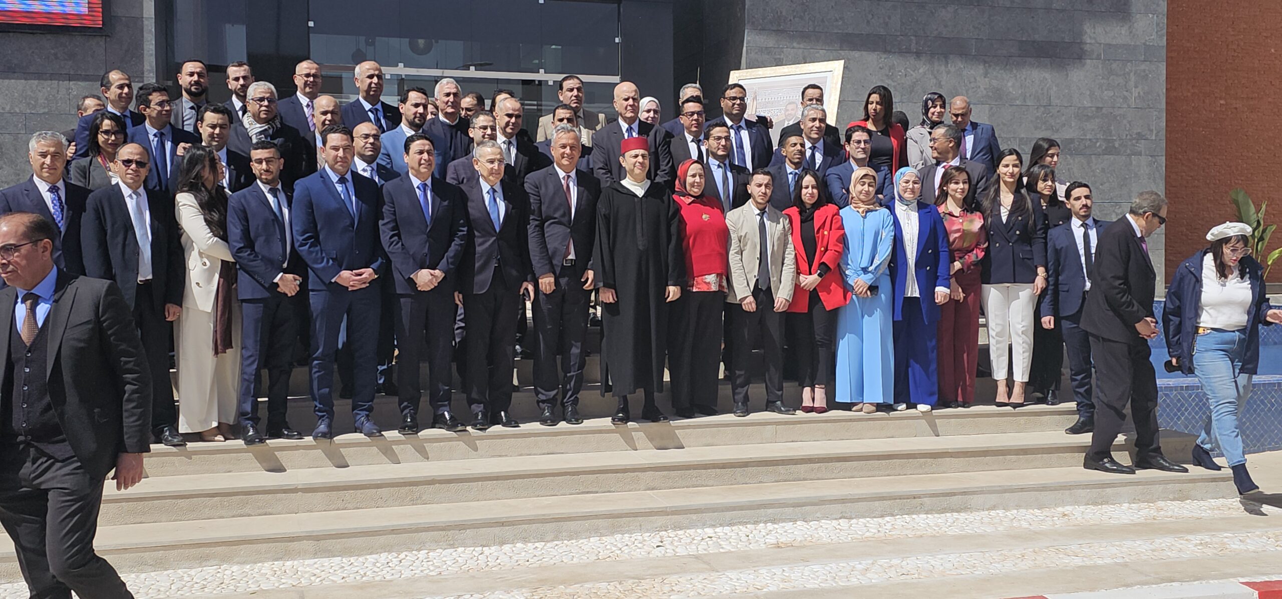 إطلاق المقر الجديد للمركز الجهوي للاستثمار بوجدة...خطوة نحو تعزيز جاذبية جهة الشرق للاستثمار 2 1000045357 scaled