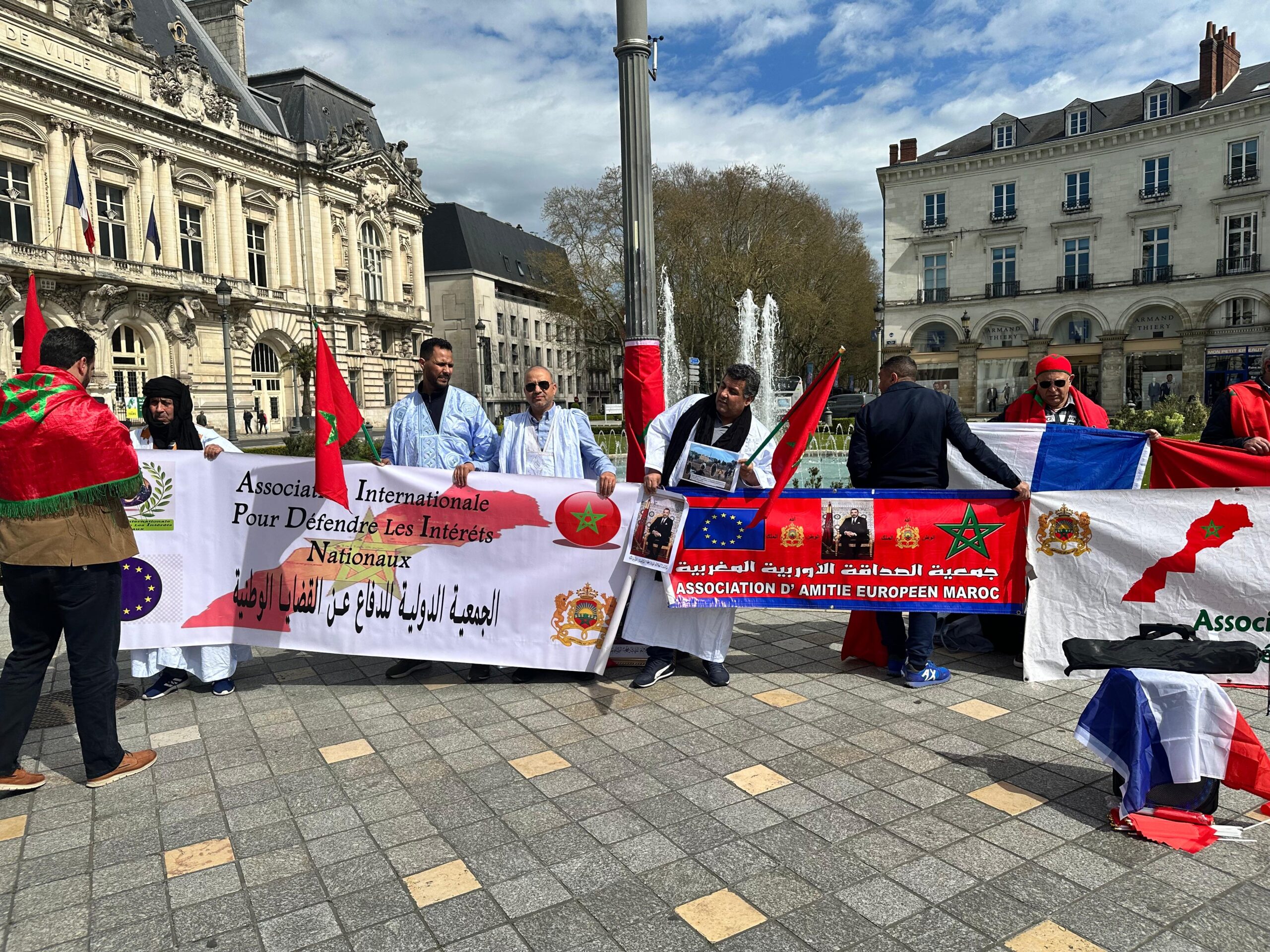الجالية المغربية في فرنسا تنتصر مجددًا لقضية الوحدة الترابية 2 1000072031 scaled
