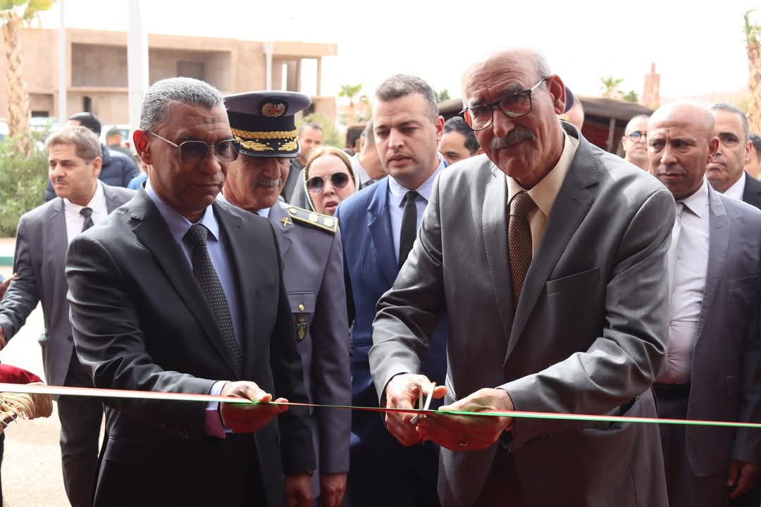السيد عامل إقليم فجيج وخديجة دويري يفتتحان فعاليات معرض الأسواق المتنقلة للاقتصاد الاجتماعي ببوعرفة 4 FB IMG 1744416139442