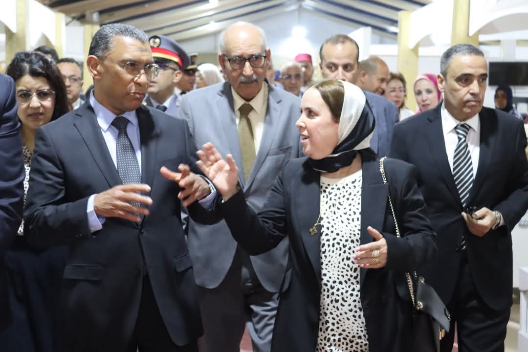 السيد عامل إقليم فجيج وخديجة دويري يفتتحان فعاليات معرض الأسواق المتنقلة للاقتصاد الاجتماعي ببوعرفة 2 FB IMG 1744416195546