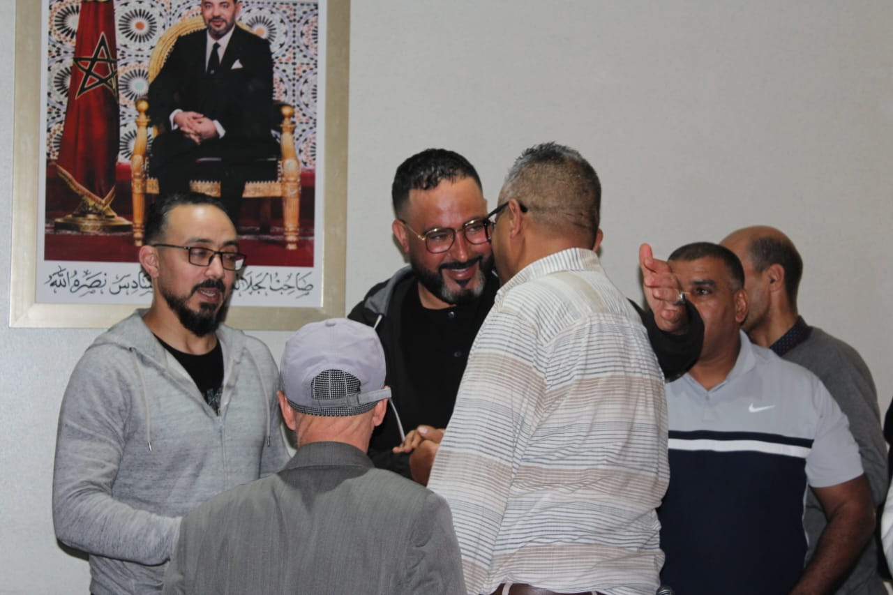 انتخاب السيد ميمون بشاري رئيسًا لجمعية "تجار بلا حدود" بالسوق النموذجي قرب المحطة الطرقية بوجدة 8 1000122031