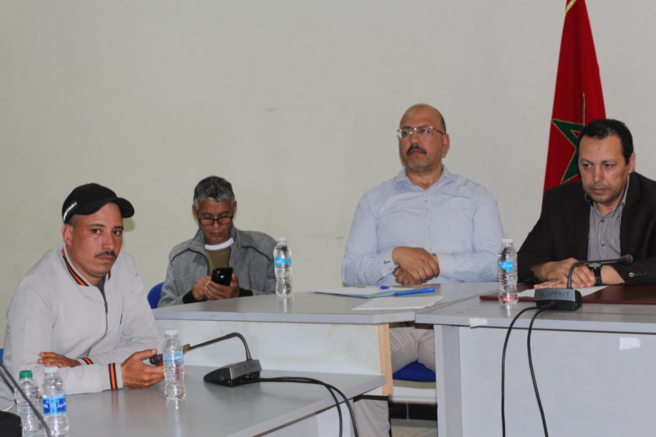 انتخاب السيد ميمون بشاري رئيسًا لجمعية "تجار بلا حدود" بالسوق النموذجي قرب المحطة الطرقية بوجدة 13 1000122073