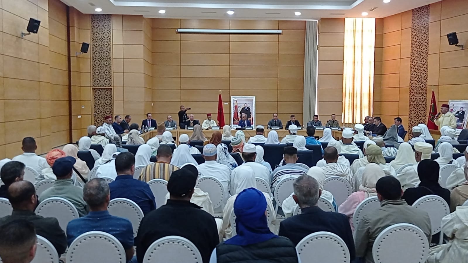 عامل إقليم جرسيف السيد عبد السلام الحتاش يترأس حفل توديع الحجاج لموسم حج 1446هـ 5 1000128716