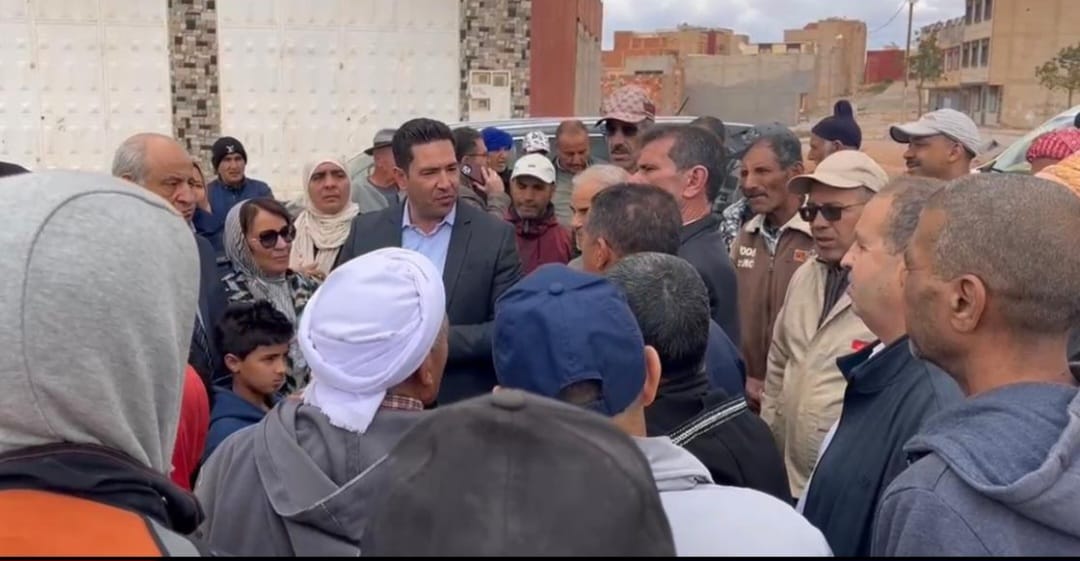 قيادات "الأصالة والمعاصرة" بجهة الشرق تنخرط في زيارات ميدانية لتقوية التواصل وتجديد العهد مع المواطنين 8 1000131590