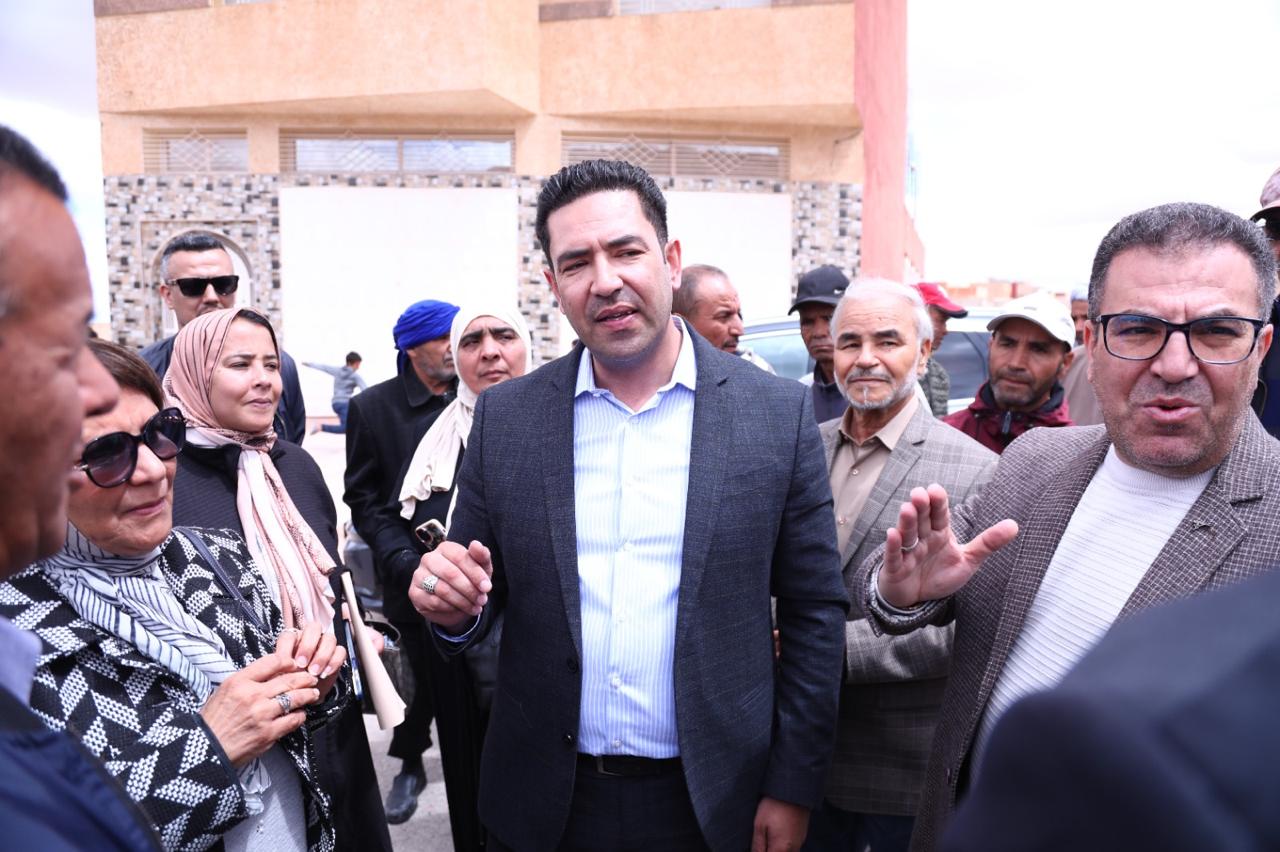 قيادات "الأصالة والمعاصرة" بجهة الشرق تنخرط في زيارات ميدانية لتقوية التواصل وتجديد العهد مع المواطنين 6 1000131600
