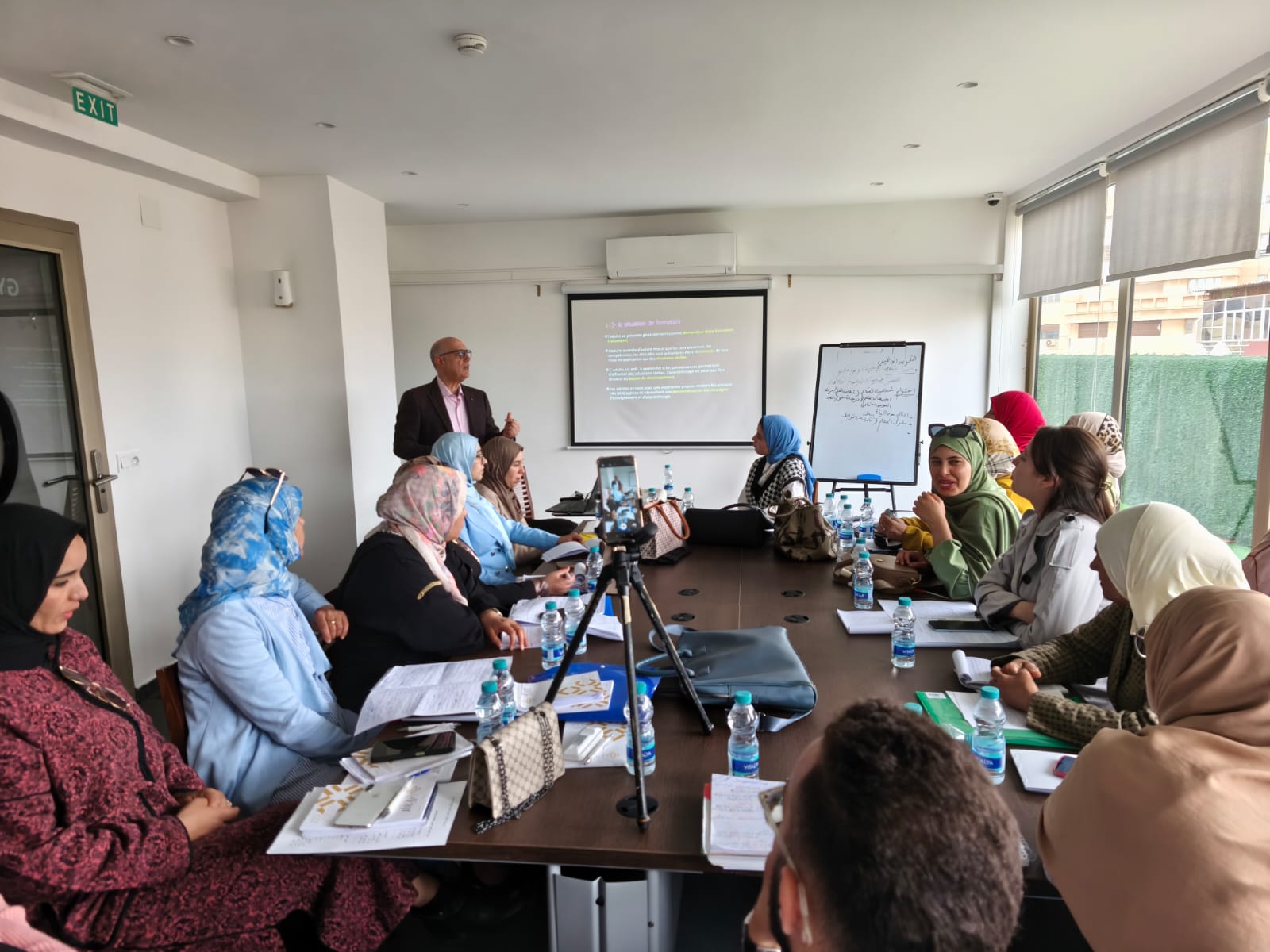 ورقة صحفية حول التكوين الجهوي لمكوني الكبار في إطار محاربة الأمية (2023-2027) 7 1000145500
