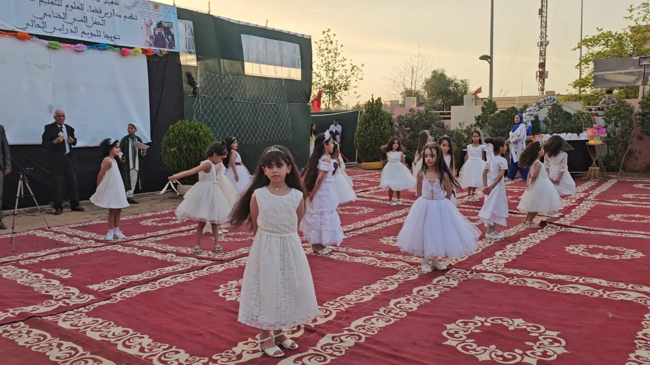 أجواء من الفرح والإبداع في الحفل الختامي لموسم 2024-2025 بمدرسة فضاء العلوم 8 IMG 20250630 WA0032