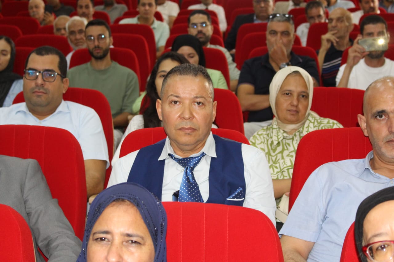 اللقاءات الجهوية التواصلية تحل بجهة الشرق لتقديم برنامج تنمية التجارة الخارجية 2025-2027 12 1000128804