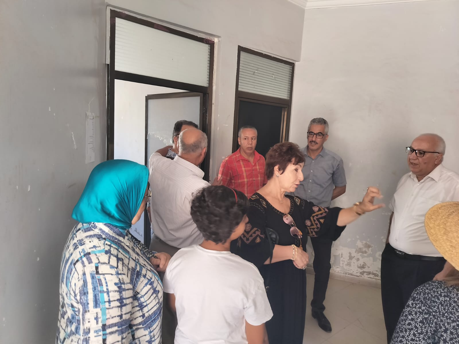 زيارة ميدانية للمركز الثقافي باستور في إطار تنزيل مشروع الميزانية التشاركية بجماعة وجدة 2 1000136791