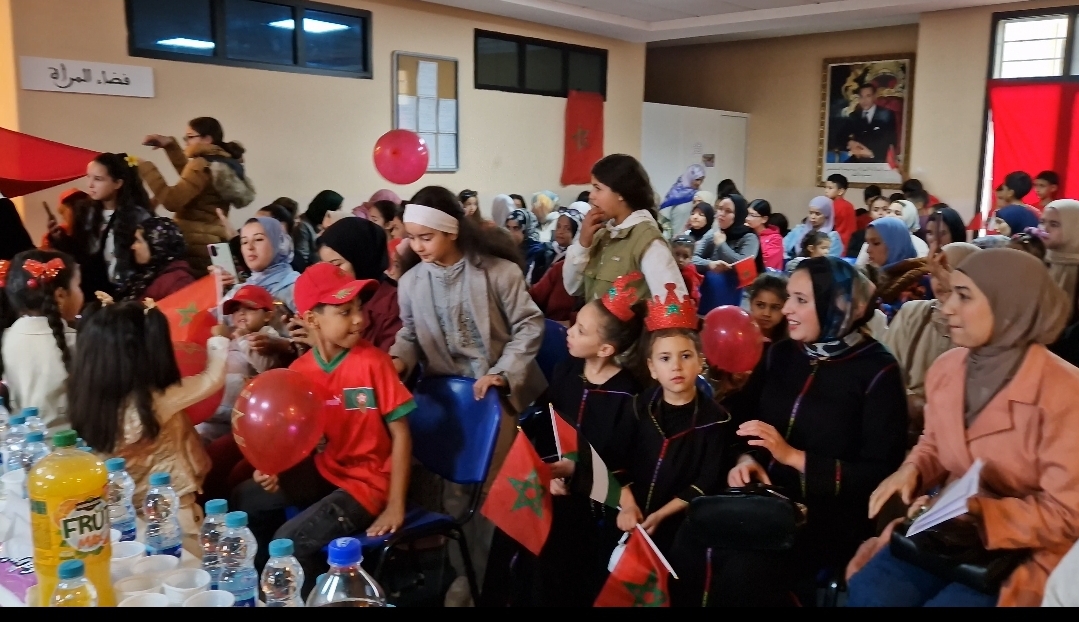 الجرف الأخضر يحتفل بالذكرى الخمسين للمسيرة الخضراء في أجواء وطنية مميزة 3 1000021584