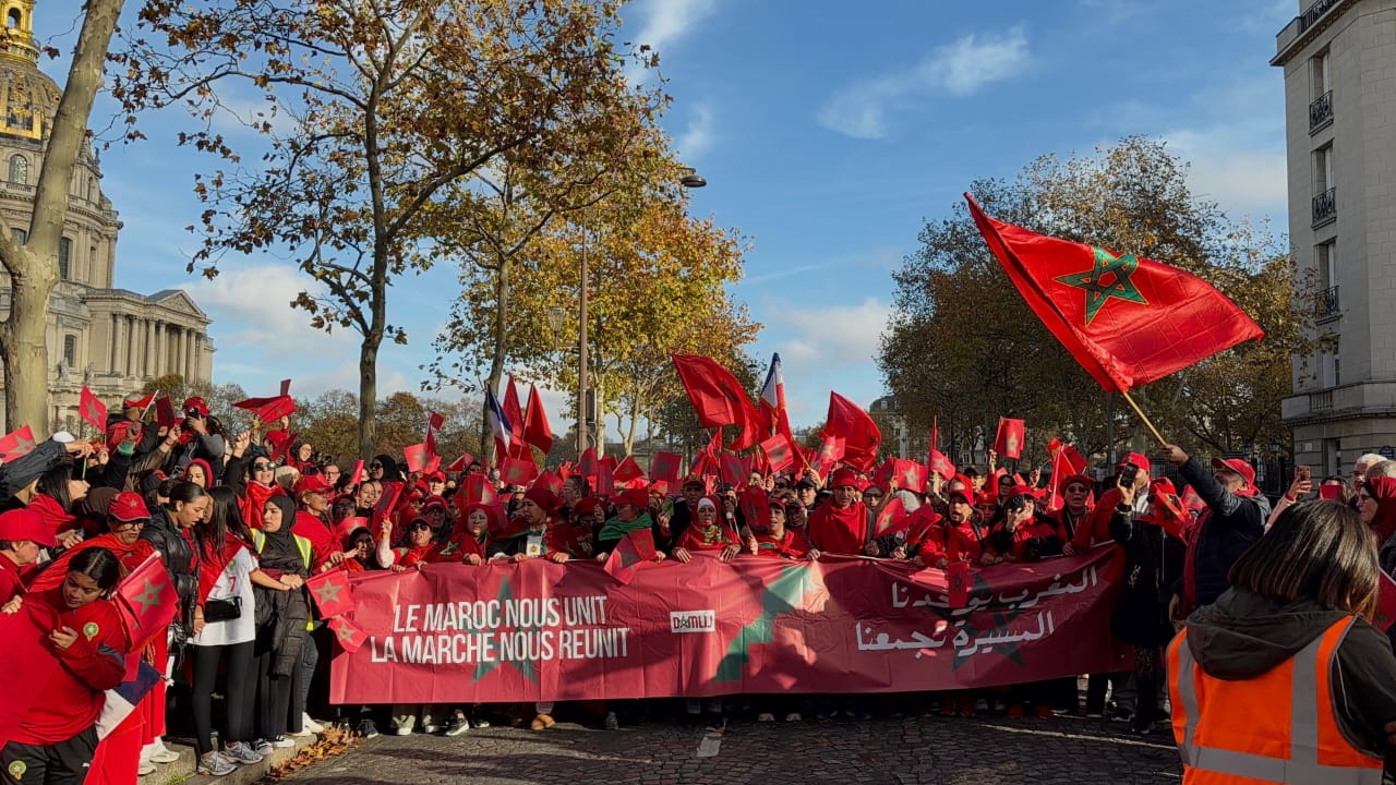 باريس تحتفي بالذكرى الخمسين للمسيرة الخضراء تحت شعار: "المغرب يوحّدنا، والمسيرة تجمعنا" 4 1000022539