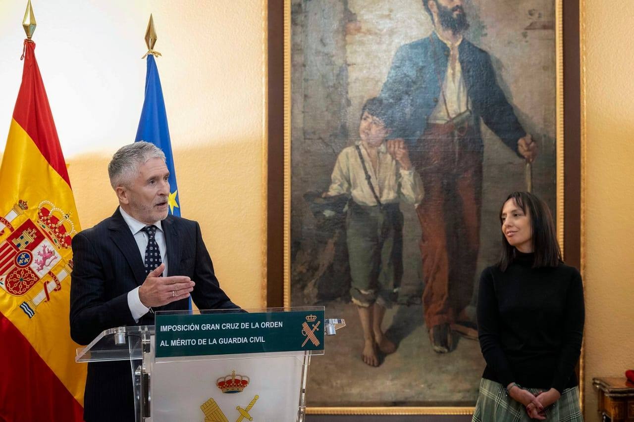 المدير العام للأمن الوطني ولمراقبة التراب الوطني يتقلد وسام الصليب الأكبر للاستحقاق للحرس المدني الإسباني 3 1000022954