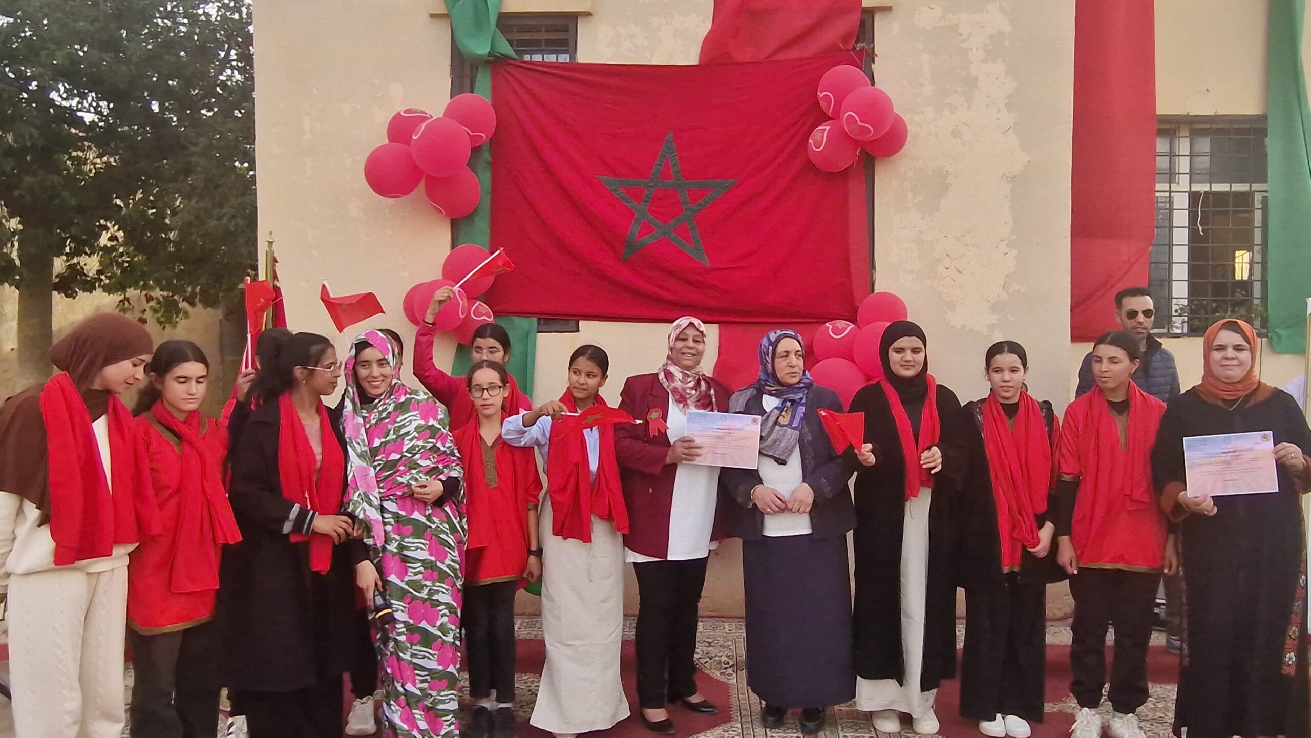 جمعية الوفاء للتنمية الاجتماعية تحتفل بالذكرى الخمسين للمسيرة الخضراء المظفرة بالنقطة الحدودية لجماعة أهل أنكاد 12 1000023164 scaled