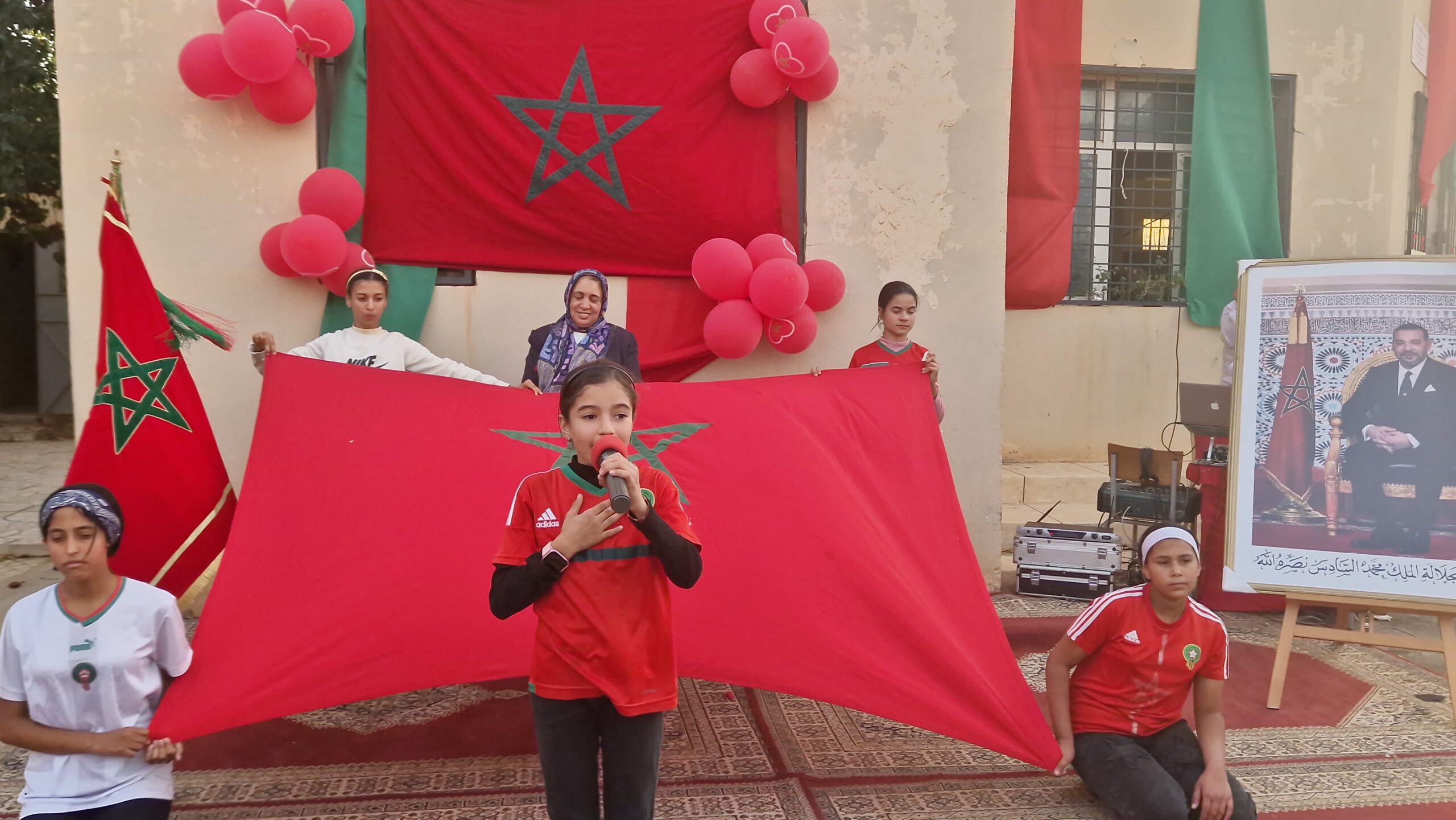 جمعية الوفاء للتنمية الاجتماعية تحتفل بالذكرى الخمسين للمسيرة الخضراء المظفرة بالنقطة الحدودية لجماعة أهل أنكاد 9 1000023185 scaled