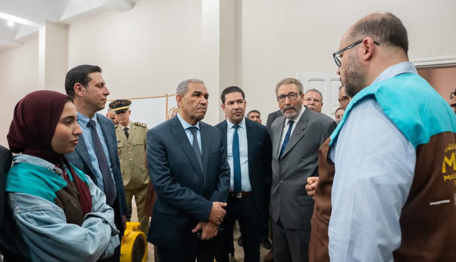 والي جهة الشرق ورئيس مجلس الجهة يشرفان على انطلاق الدورة 13 لمهرجان العلوم بوجدة 5 1000233113