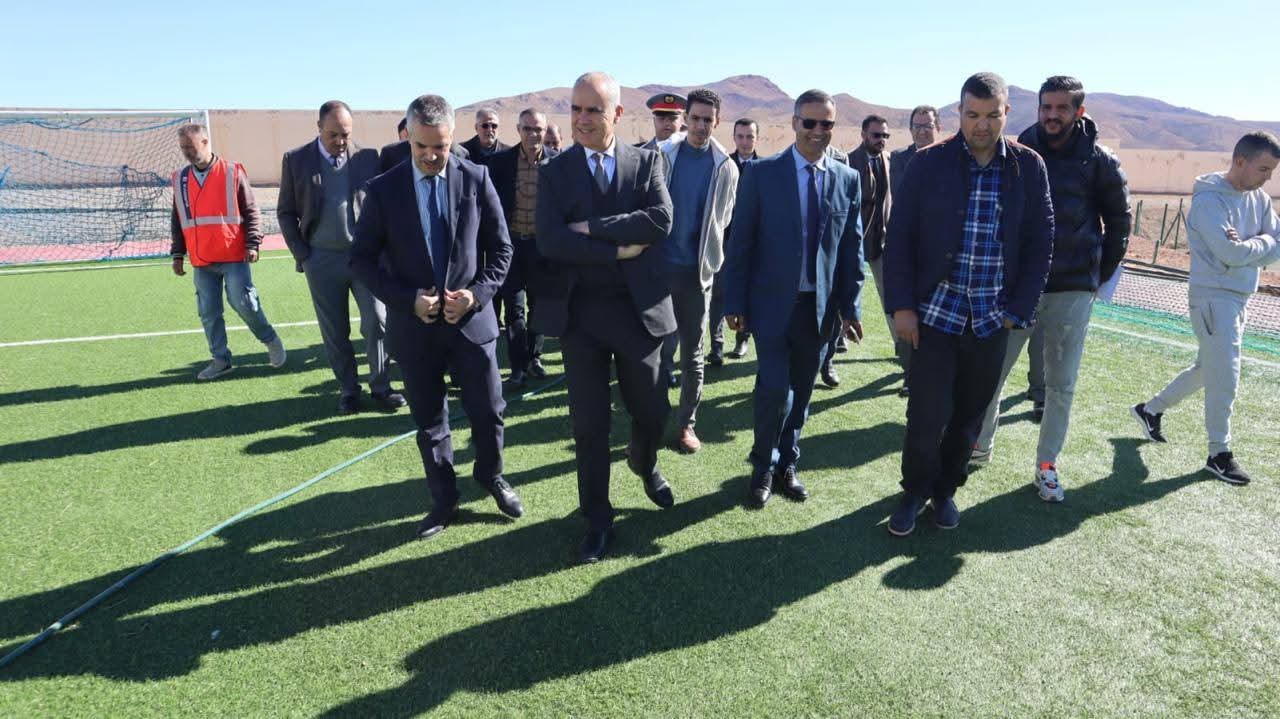 عامل إقليم جرسيف يتفقد أوراشاً تنموية بجماعة صاكة ويؤكد تسريع وتيرة الإنجاز 3 1000235107