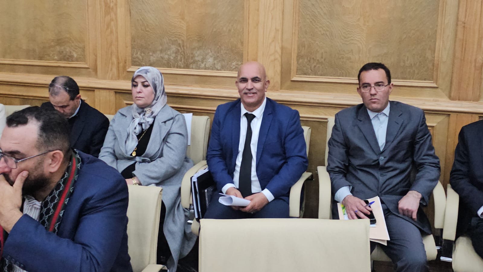 بوعرورو يقود دورة مارس لمجلس جهة الشرق نحو إجماع تنموي شامل 14 1000239948
