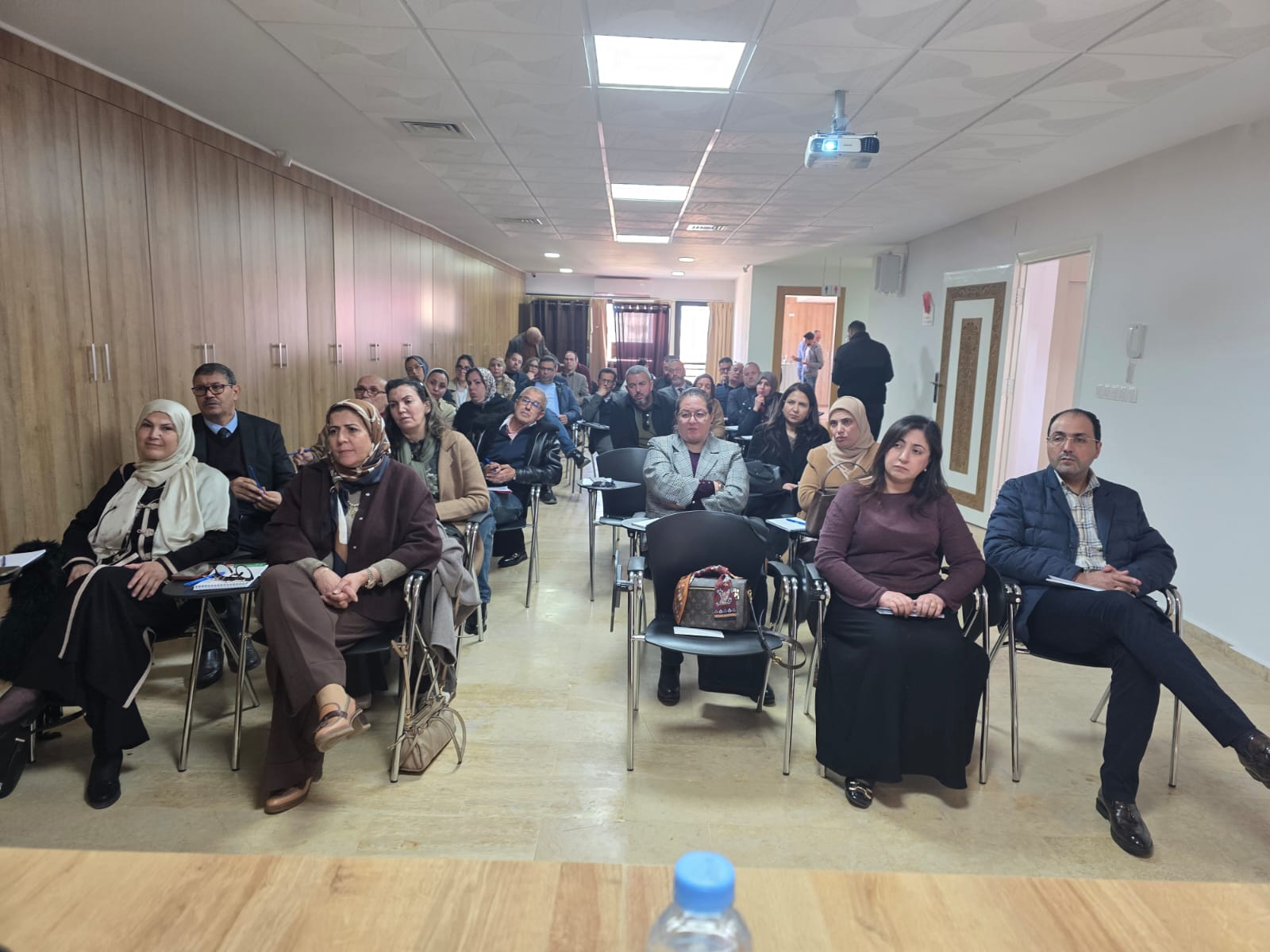 وجدة تحتضن لقاءً علمياً حول تقييد الوكالات وتعزيز الأمن التعاقدي في ظل التحول الرقمي 2 1000259592