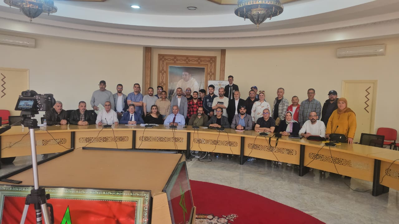 علال المرضي على رأس الهيئة الحرفية الإقليمية لخدمات التصوير والطبع والخط بعمالة وجدة أنكاد 12 1000296578