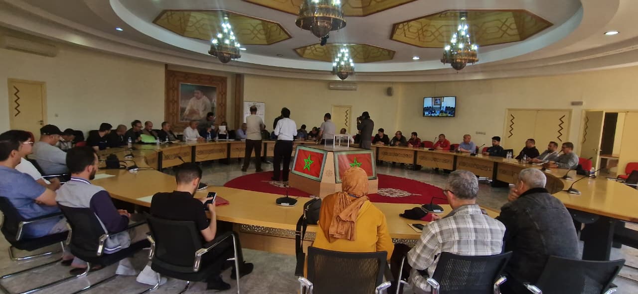 علال المرضي على رأس الهيئة الحرفية الإقليمية لخدمات التصوير والطبع والخط بعمالة وجدة أنكاد 4 1000296582