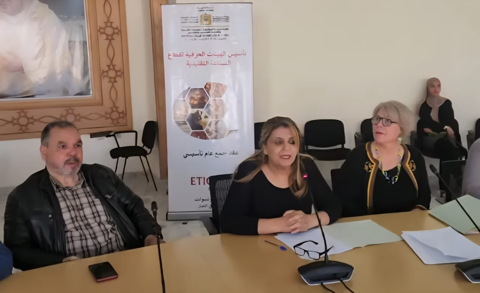 لطيفة منتبه… أول امرأة تترأس هيئة النسيج بجهة الشرق ومديرة مهرجان البلوزة الوجدية تحت الرعاية السامية 9 1000298494