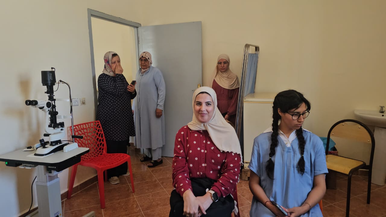 المركز الصحي الجامعي بوجدة يطلق أسبوعًا للكشف المجاني وتصحيح عيوب النظر وسط إقبال طلابي كبير 4 1000309183