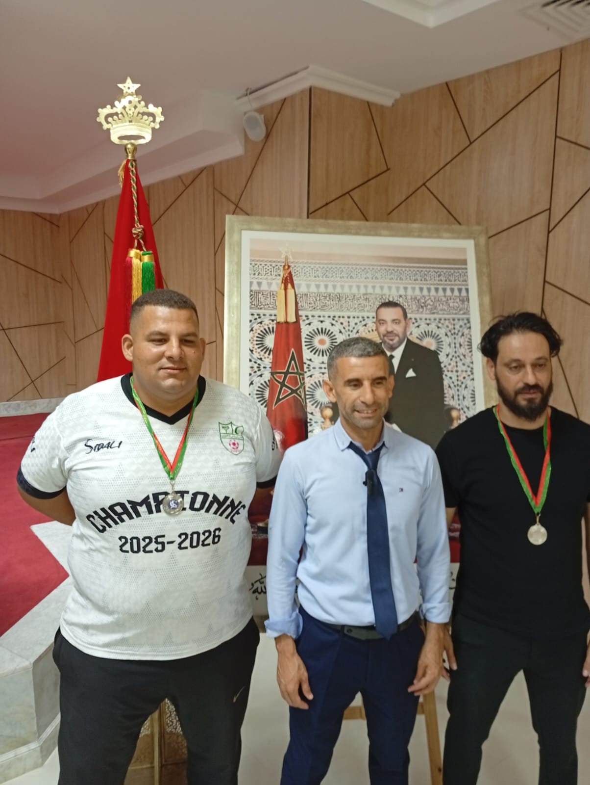 عامل إقليم الناظور يكرّم الهلال النسوي بعد صعوده التاريخي إلى القسم الاحترافي الأول 11 1000311840