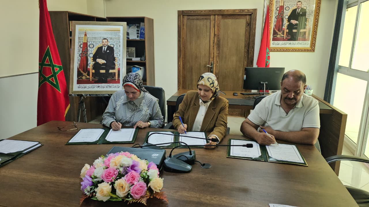 1000321483