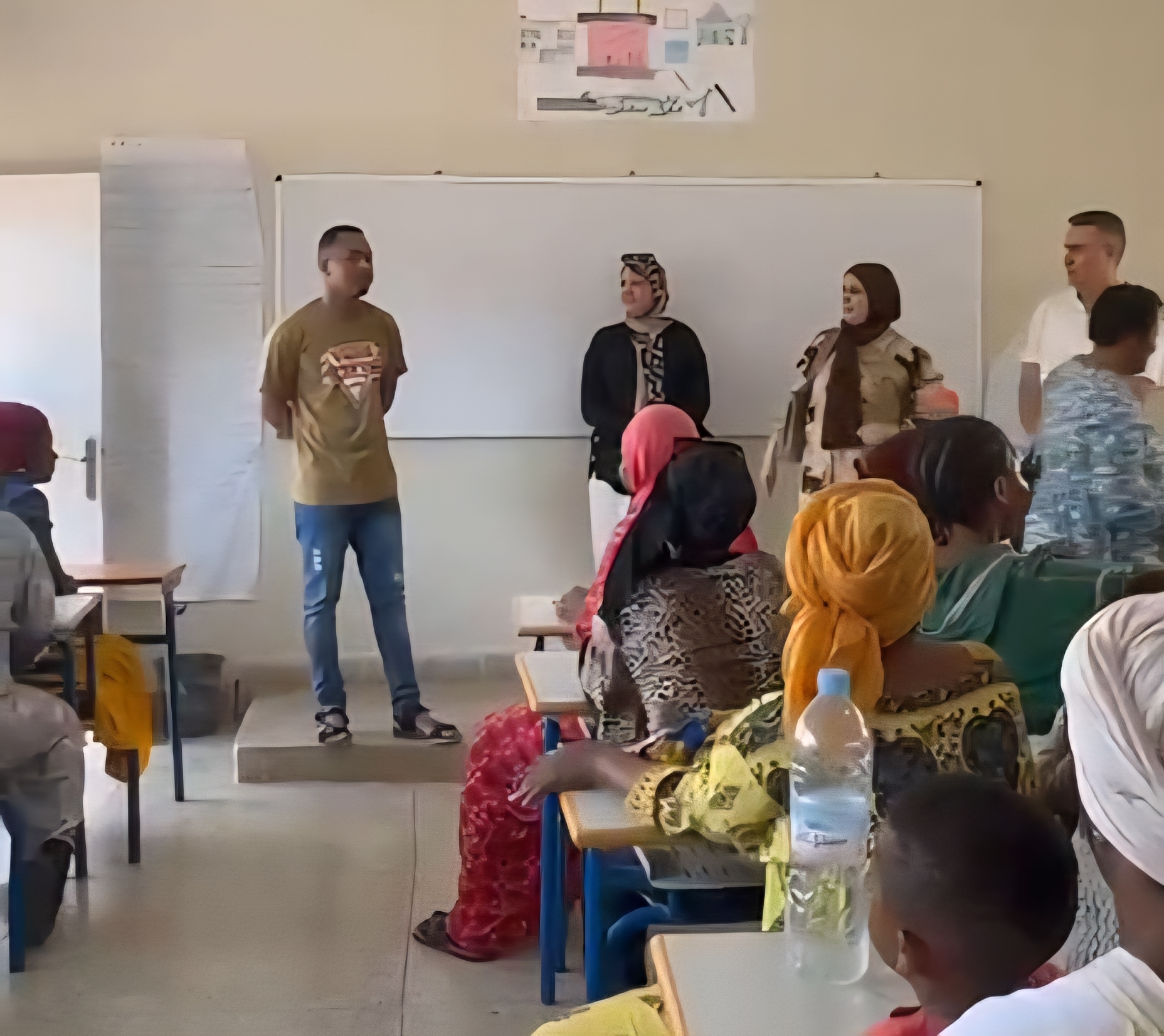 جمعية الانطلاقة النسائية تواصل حملتها الإنسانية بالناظور لفائدة مهاجرين جنوب الصحراء تحت إشراف كلثوم قاشوش 3 1000771579