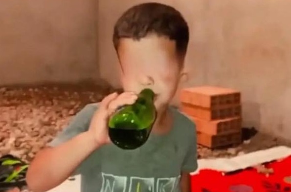 طفل قاصر