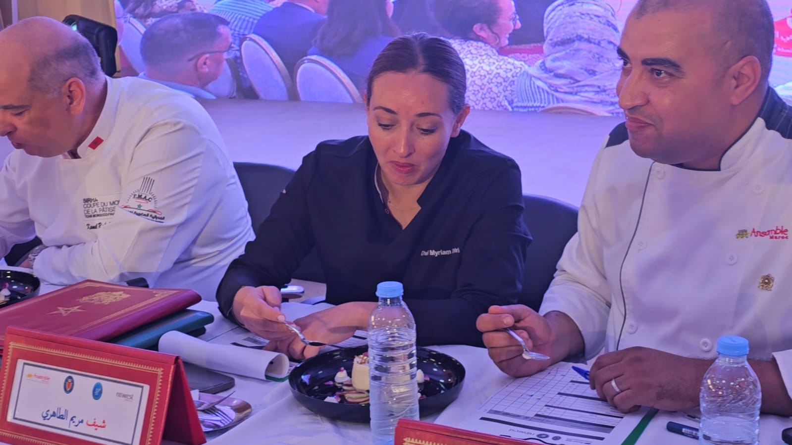 عقود عمل وجوائز مالية تتوج إبداعات نزلاء المؤسسات السجنية في نهائيات فنون الطبخ بوجدة 23 1000325219