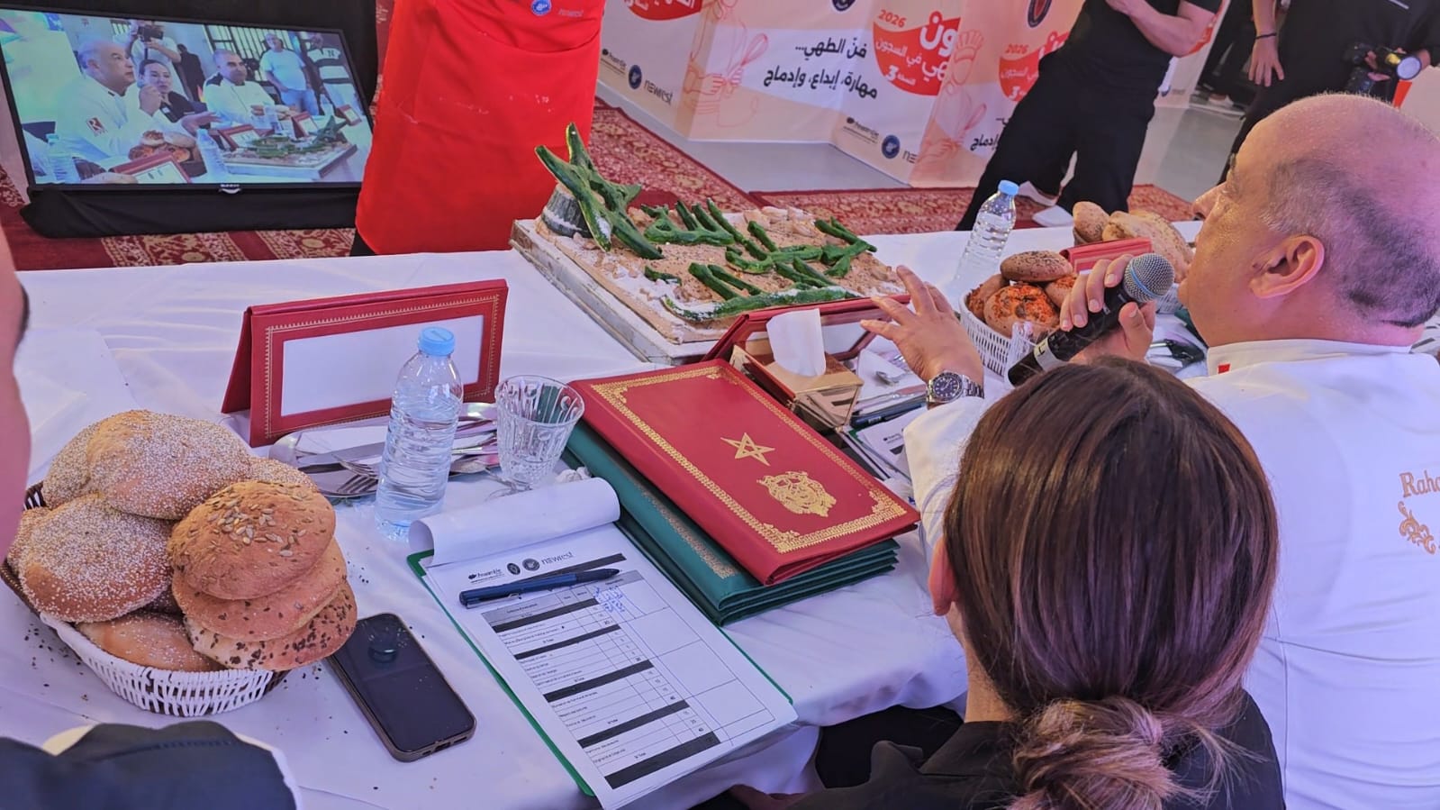عقود عمل وجوائز مالية تتوج إبداعات نزلاء المؤسسات السجنية في نهائيات فنون الطبخ بوجدة 19 1000325243