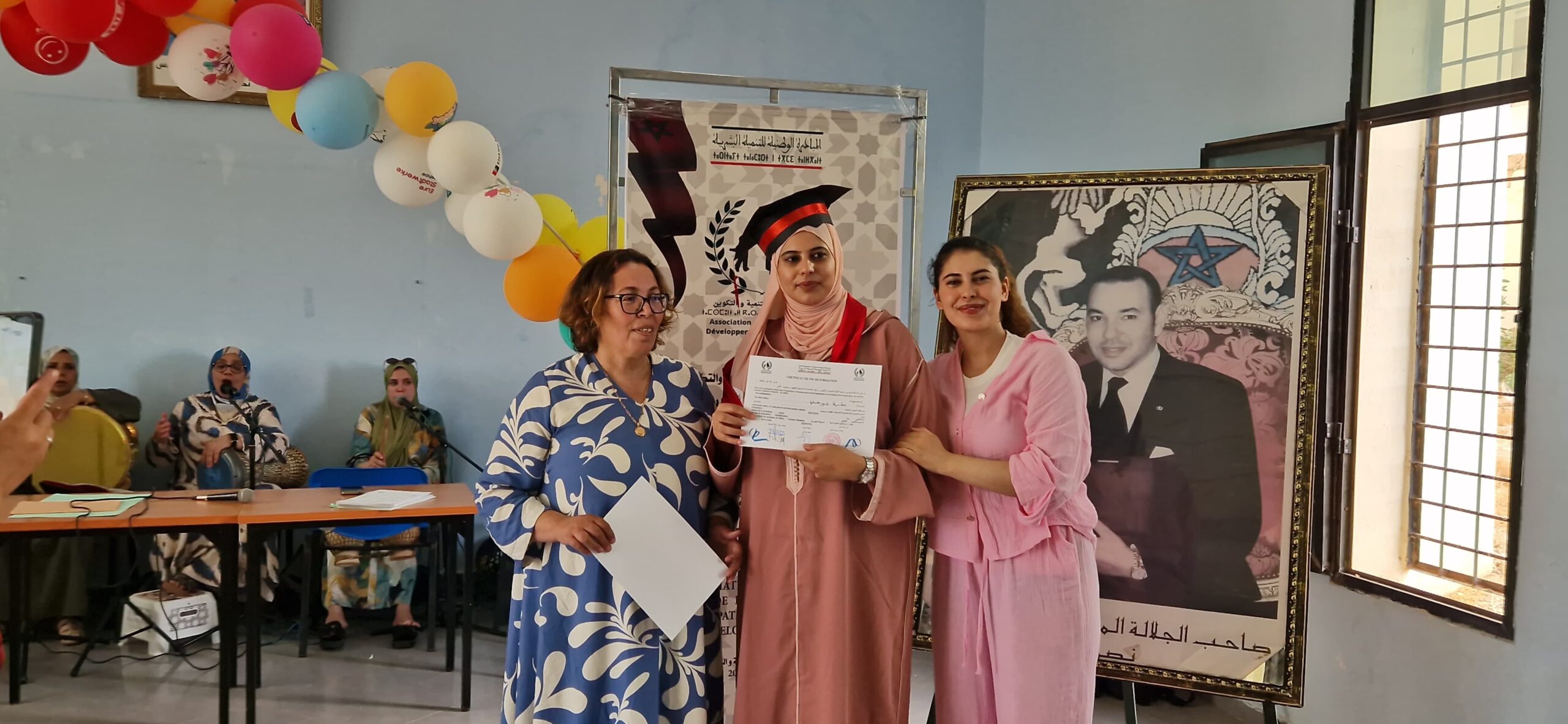 جمعية الكرامة للتنمية والتكوين تحتفي بخريجي برامجها التكوينية بمركز الأمل 5 1000325651 scaled
