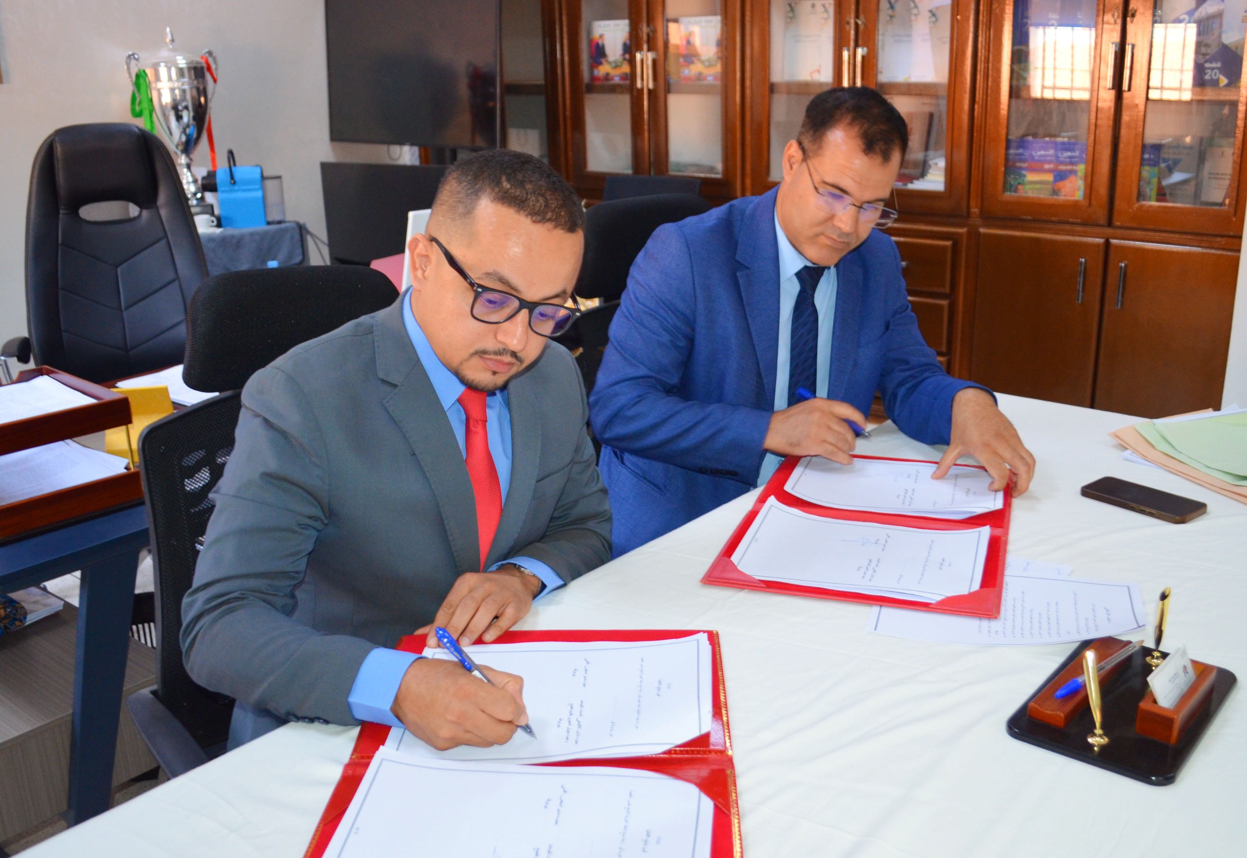 السجن المحلي ببوعرفة يوقع خمس اتفاقيات لتفعيل عقوبة العمل لأجل المنفعة العامة وتعزيز تنزيل قانون العقوبات البديلة 8 1000329044