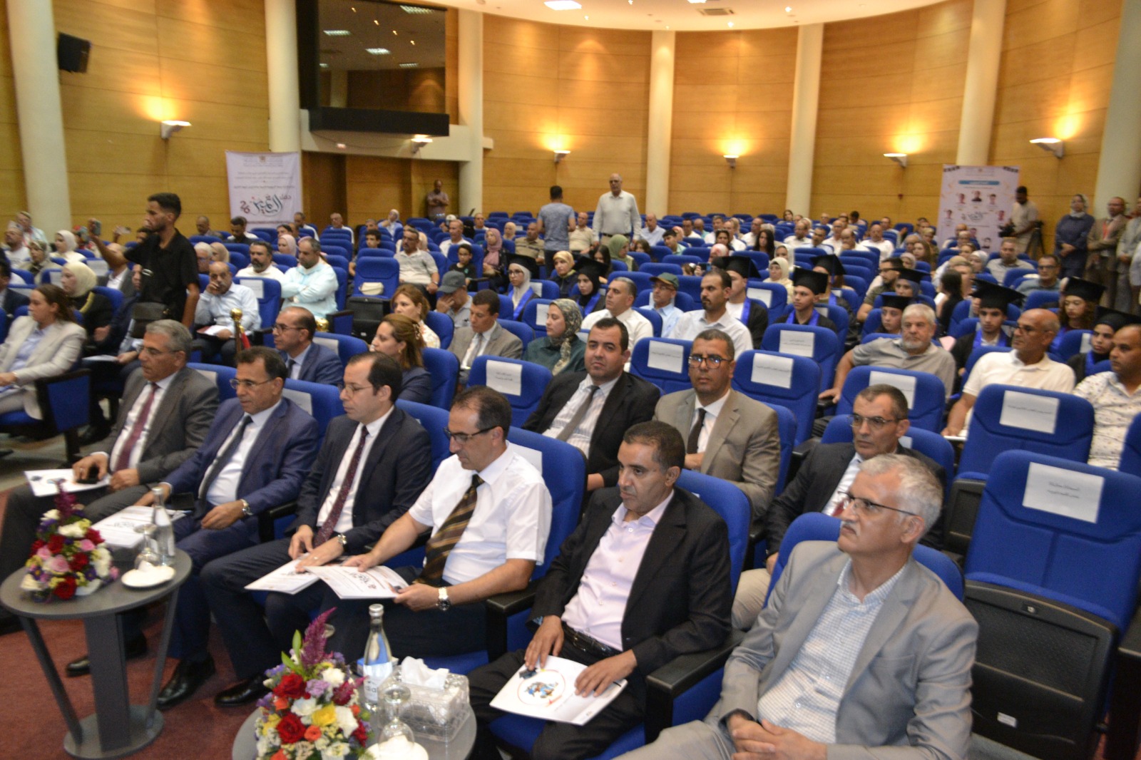 الأكاديمية الجهوية للتربية والتكوين بجهة الشرق تحتفي بالمتفوقين وتتوج المتألقين في الموسم الدراسي 2025-2026 21 1000330780