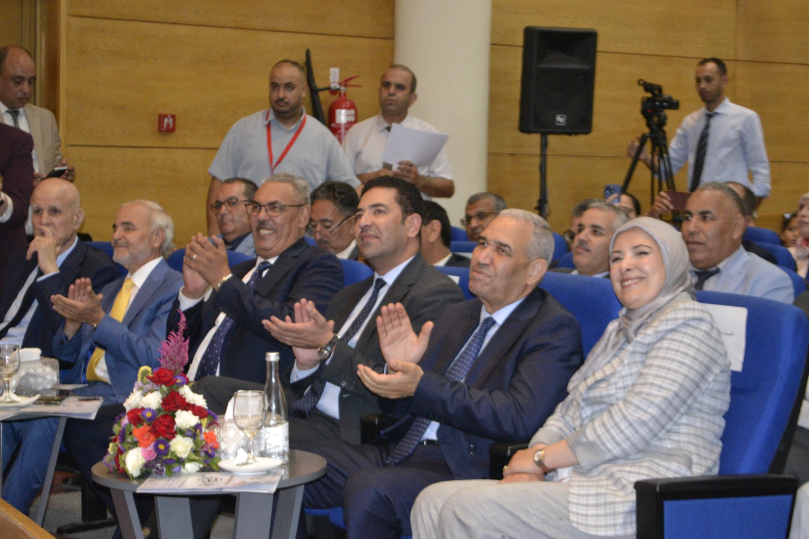 الأكاديمية الجهوية للتربية والتكوين بجهة الشرق تحتفي بالمتفوقين وتتوج المتألقين في الموسم الدراسي 2025-2026 2 1000330835