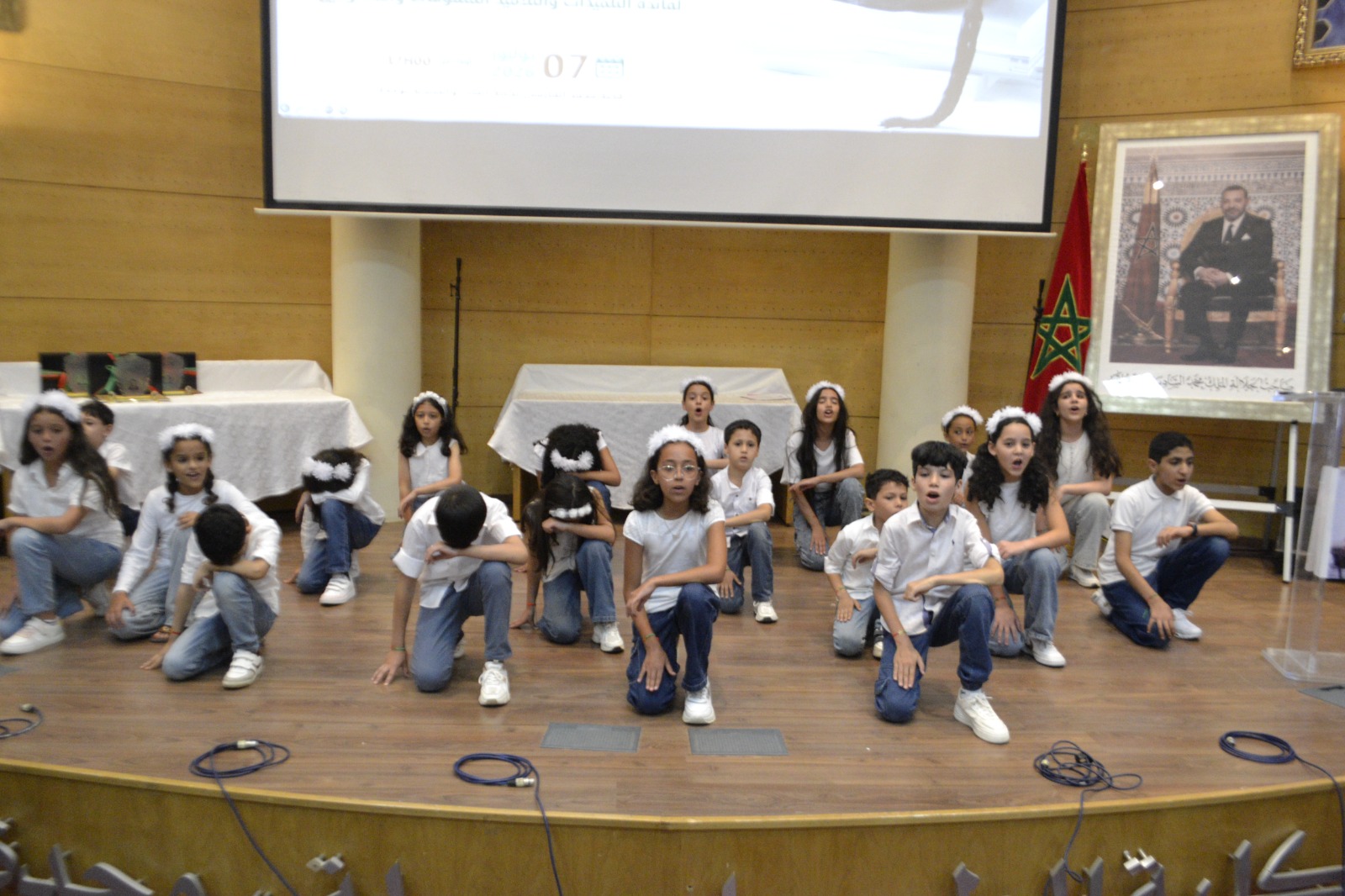الأكاديمية الجهوية للتربية والتكوين بجهة الشرق تحتفي بالمتفوقين وتتوج المتألقين في الموسم الدراسي 2025-2026 9 1000330847
