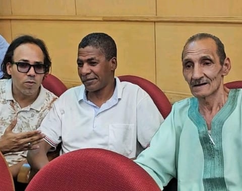 حرفيون وصناع تقليديون على بوديوم التتويج بوجدة. 2 1000337831