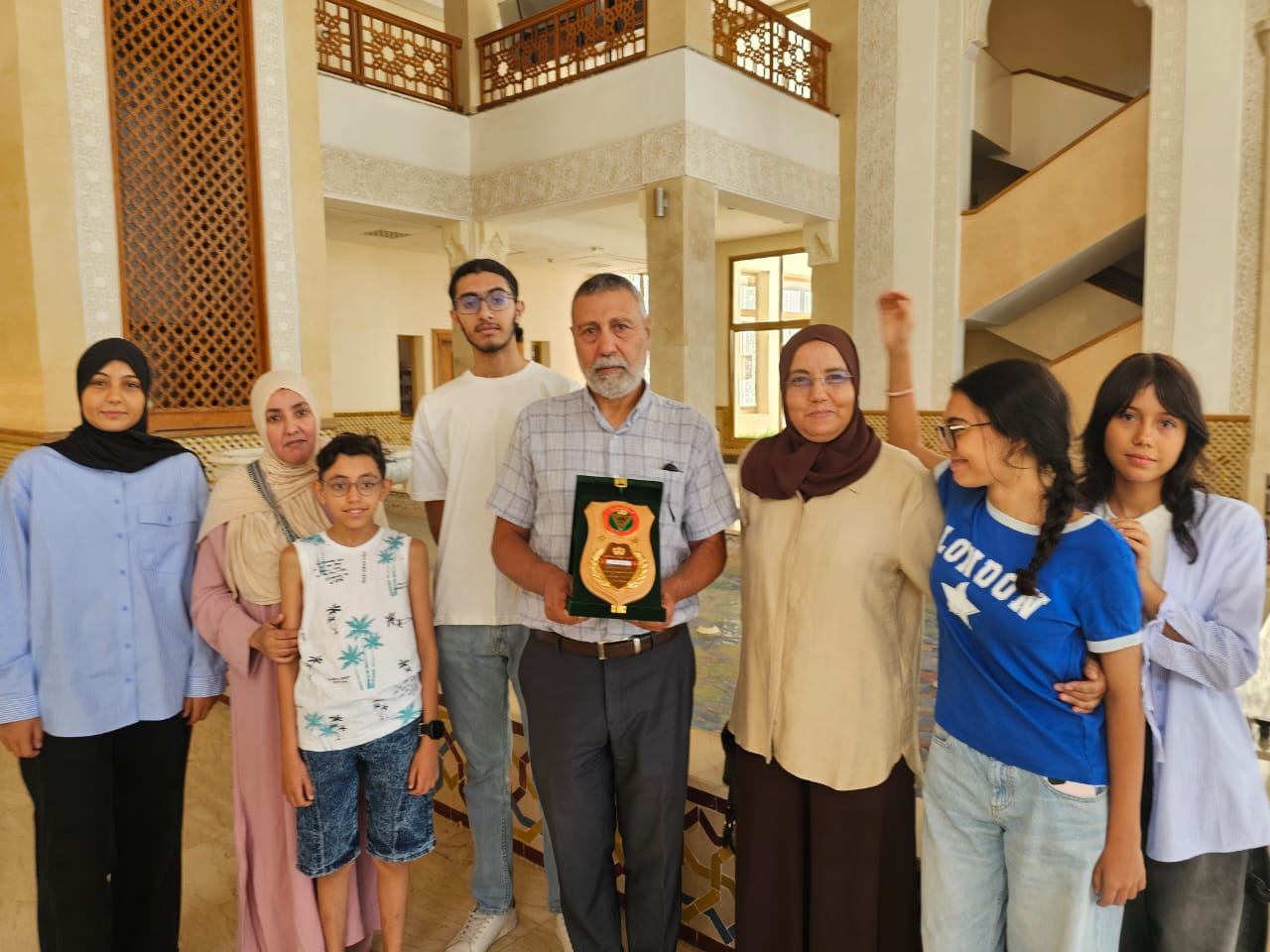 امحمد العطفاوي يترأس بوجدة مراسيم تخليد الذكرى الـ73 لانتفاضة 16 غشت 8 IMG 20260817 WA0036